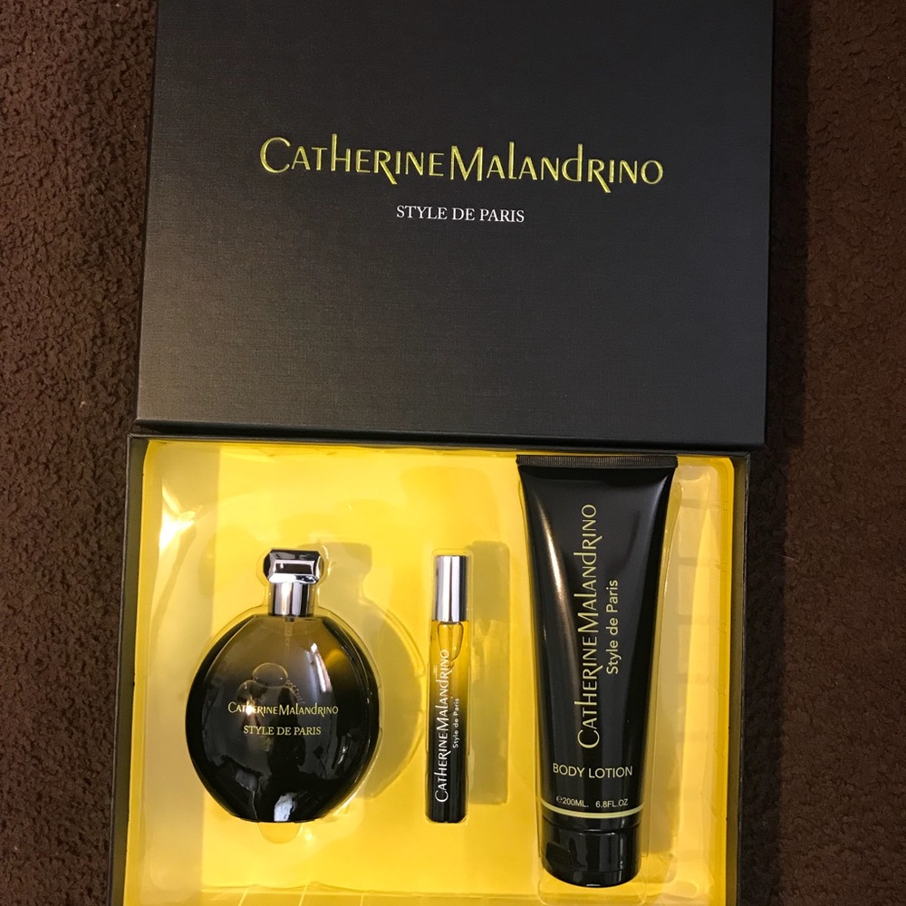 Catherine Malandrino 3-pc Style de Paris